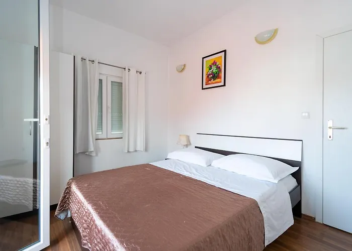 With Parking Space Bibinje, Zadar - 18275 *