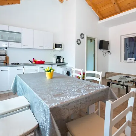 Апартаменты With Parking Space Bibinje, Zadar - 18275 *